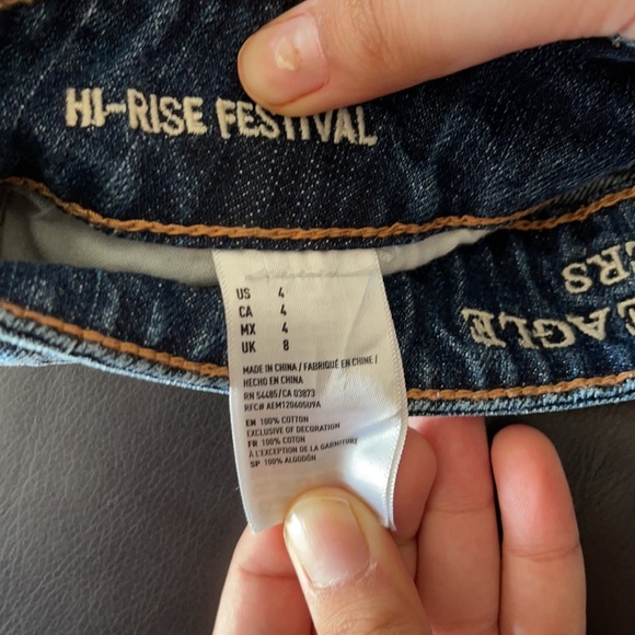 American Eagle Shorts Size 4 - Picture 3 of 5